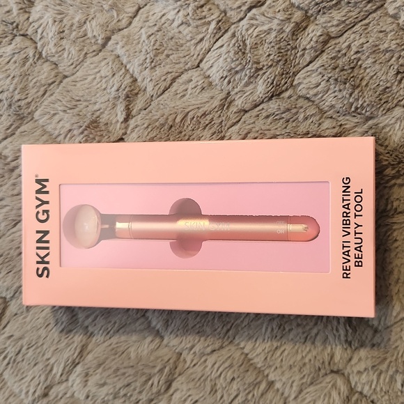 Skin Gym Other - SKIN GYM Revati Vibrating Beauty Tool, NWT